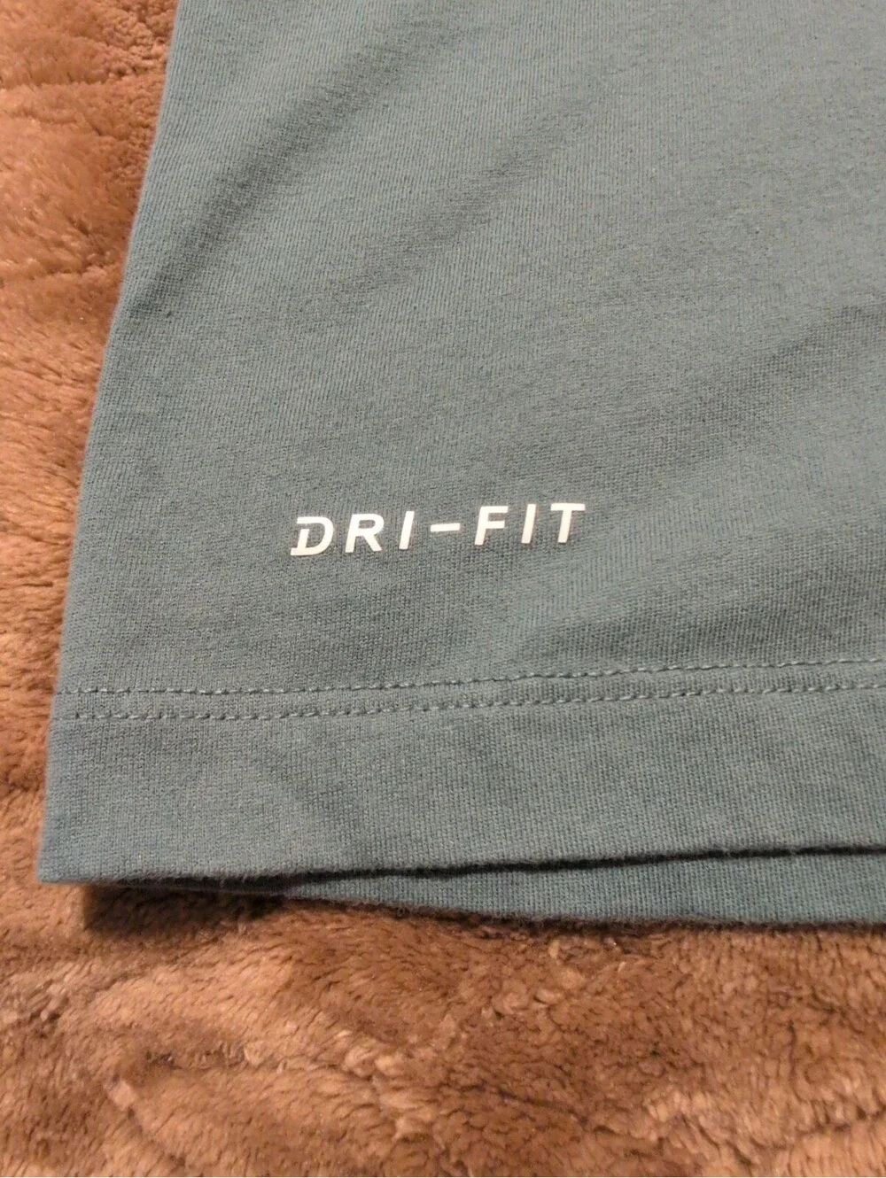 Nike this tee